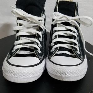 Converse All Star Chuck Taylor Shoes M 5.5 W 7.5